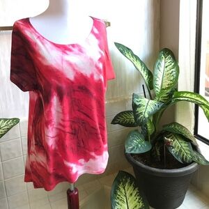 Westbound high-low top with artsy print